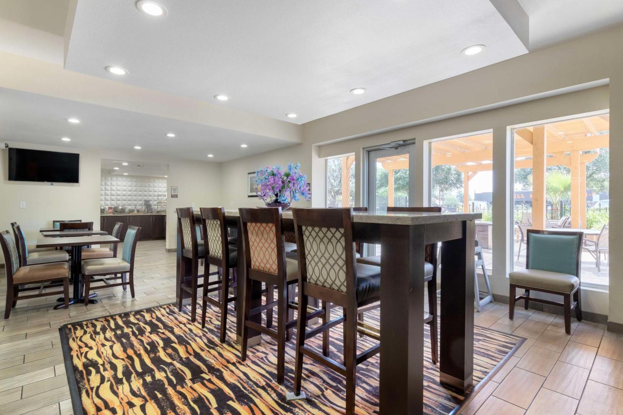 Best Western Plus Downtown North San Antonio Extérieur photo