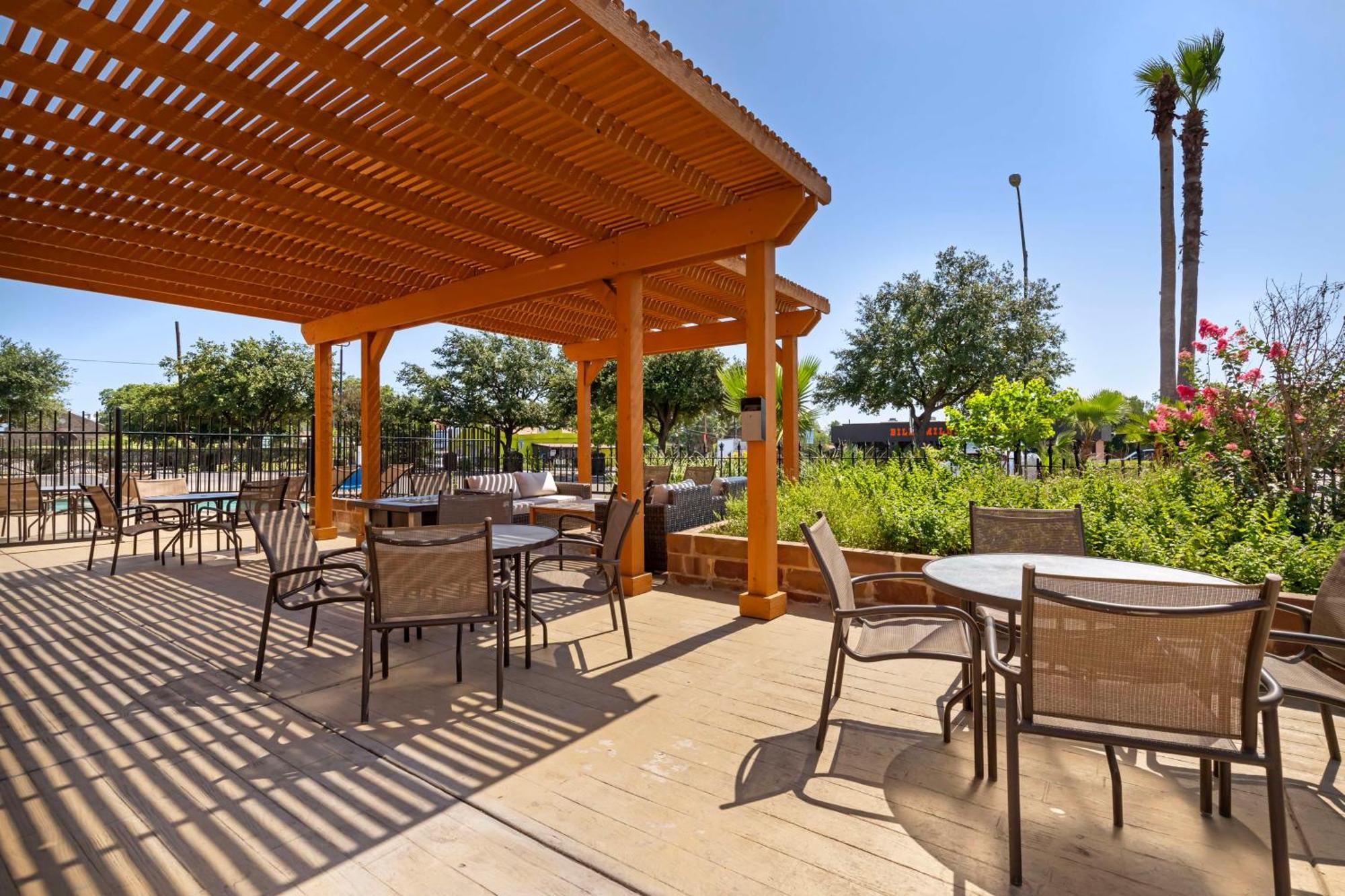 Best Western Plus Downtown North San Antonio Extérieur photo